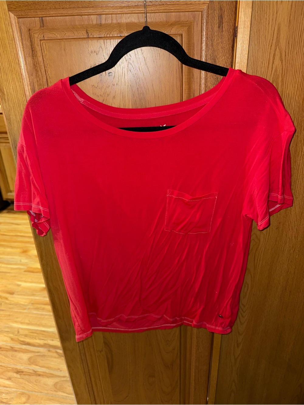 American Eagle Outfitters Bright Red Short Sleeve Pocket Tee
